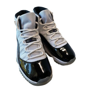 Nike Air Jordan 11 Retro Concord (2018) 378037–100 Black White Size 10.5 Sneaker